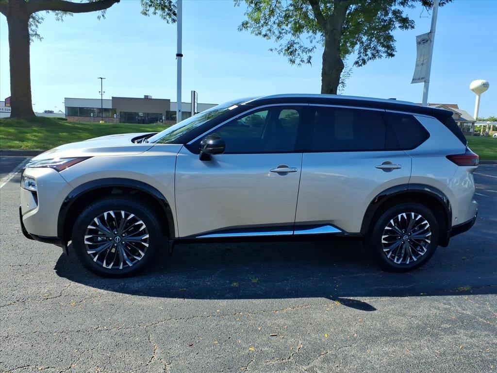 2024 Nissan Rogue Platinum FWD