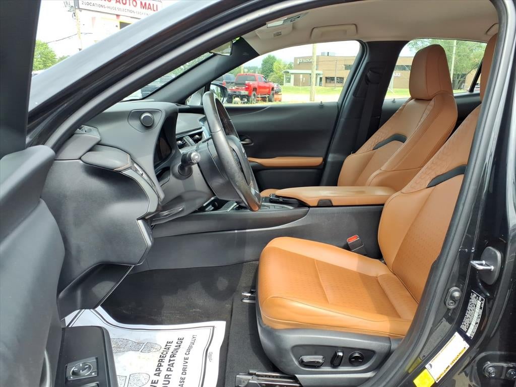 2021 Lexus UX 200 UX 200
