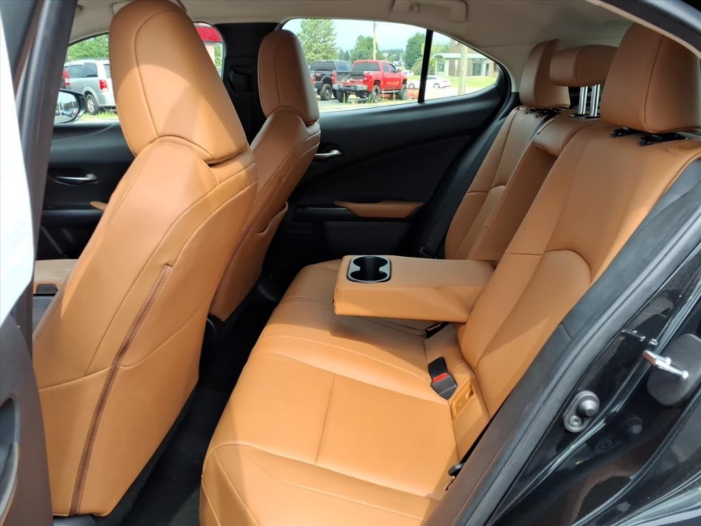 2021 Lexus UX 200 UX 200