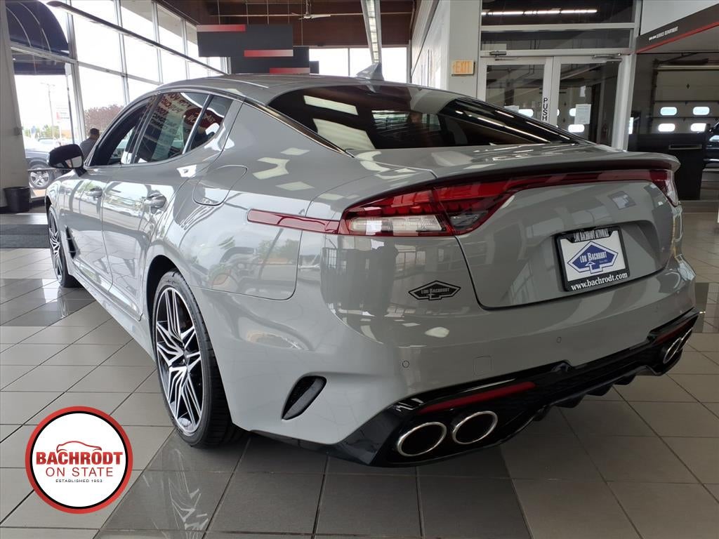 2022 Kia Stinger GT1