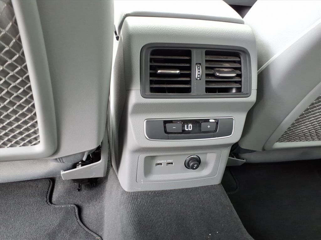 2025 Audi Q5 Premium Plus 40 TFSI quattro S tronic