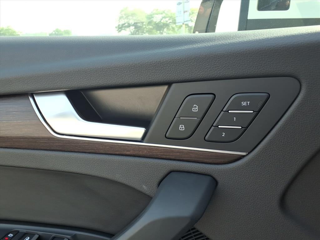 2023 Audi Q5 Premium Plus 45 TFSI S line quattro