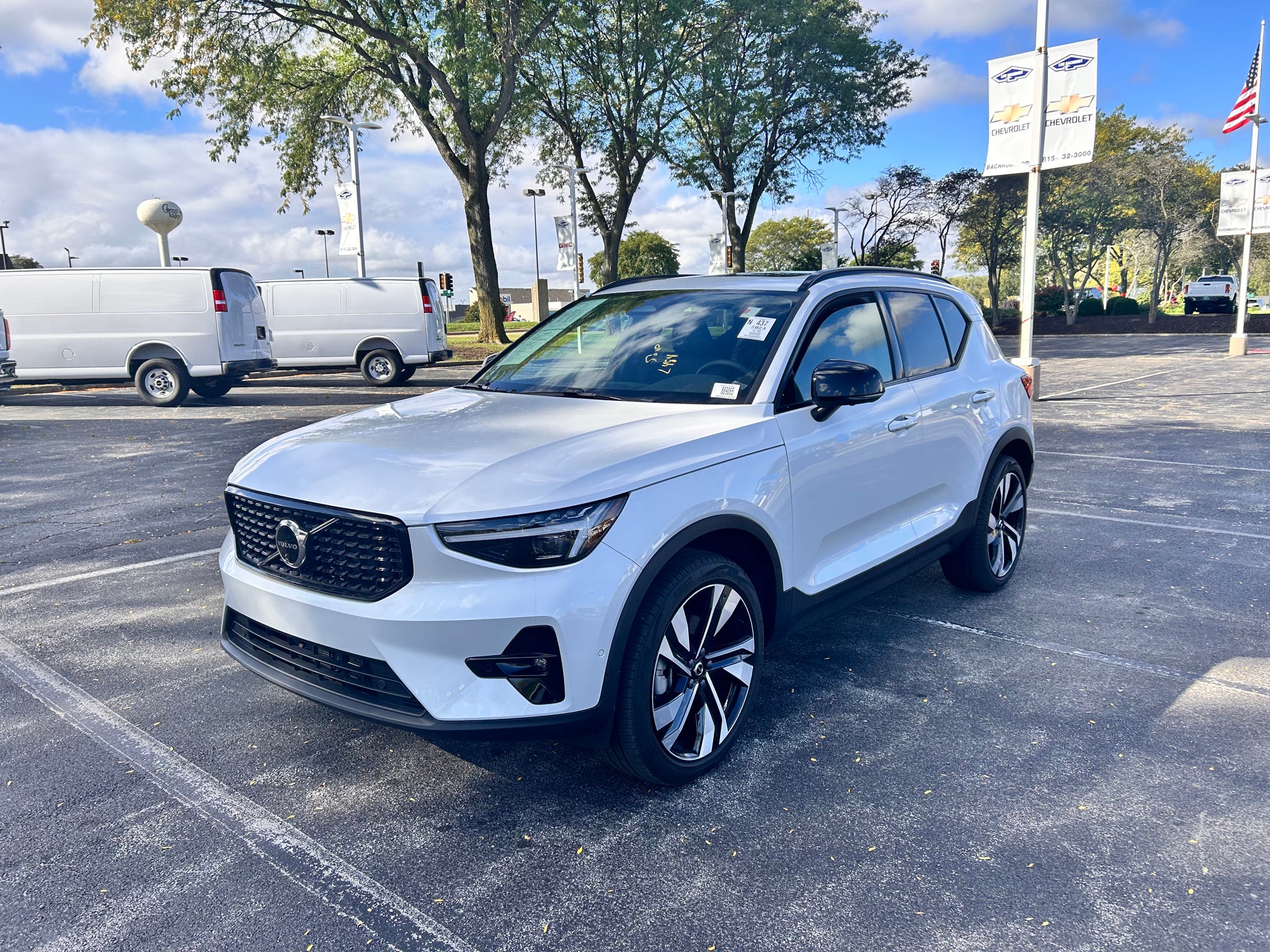 2024 Volvo XC40 Ultimate
